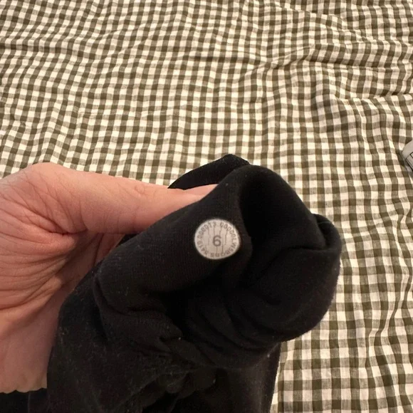 Lululemon Black high rise align leggings - Picture 4 of 5